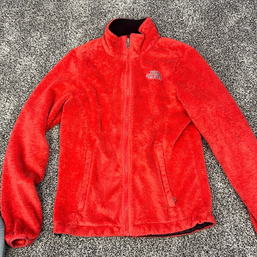 Zip up in size xs